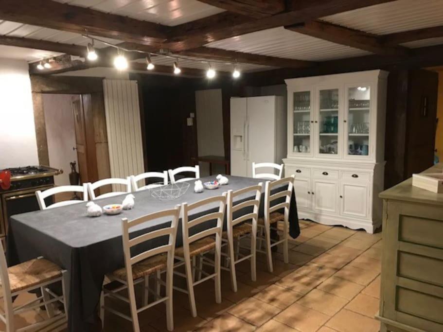 Vakantiehuis Ferme De Chenezeau - 15 Personnes , 7 *